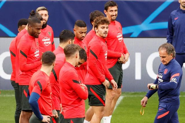 斯诺克世锦赛：赵心童首轮击败海菲尔德