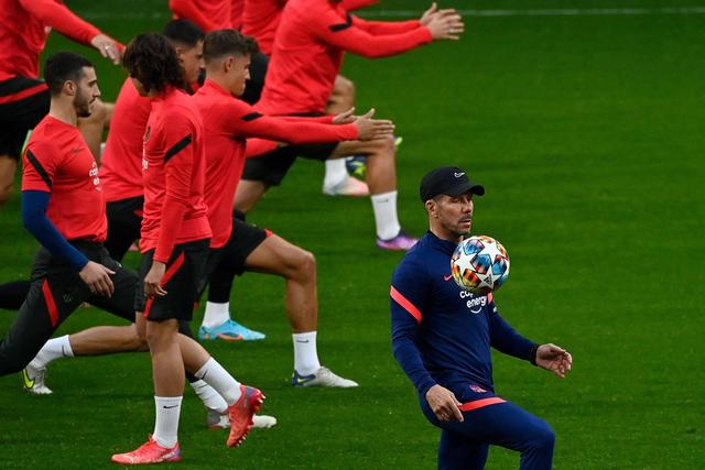 雄鹿终结3连败送黄蜂10连败 猛龙送火箭3连败